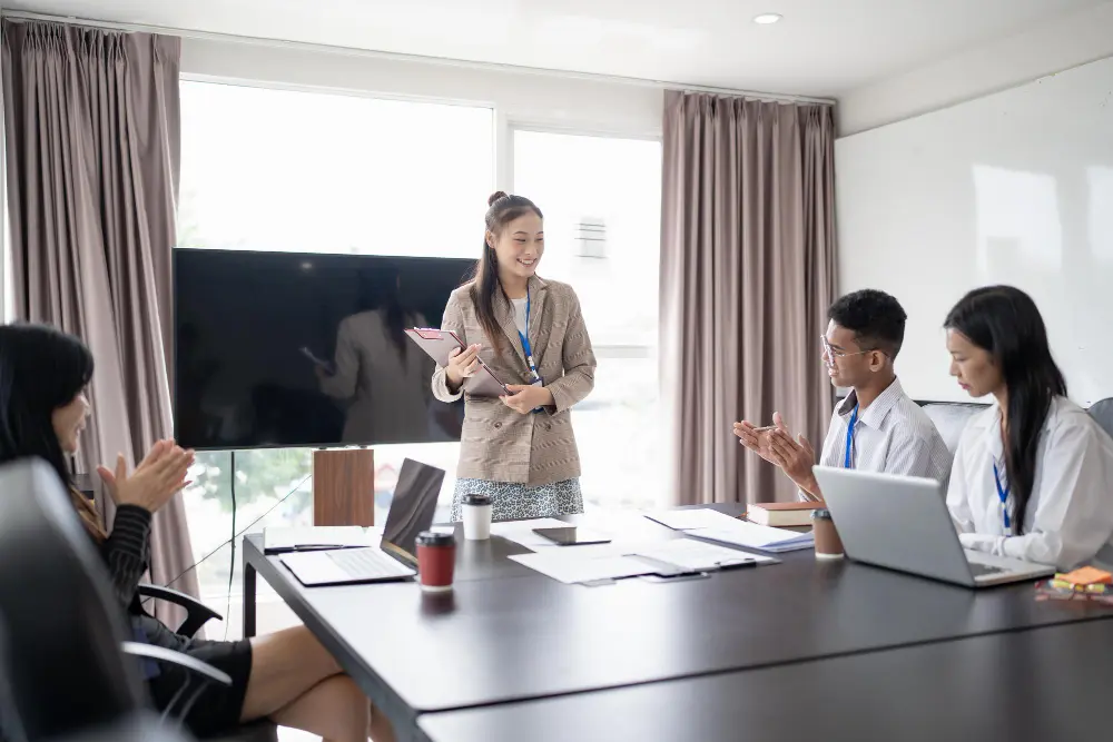 วิธีแก้เสียงก้องในห้องประชุม